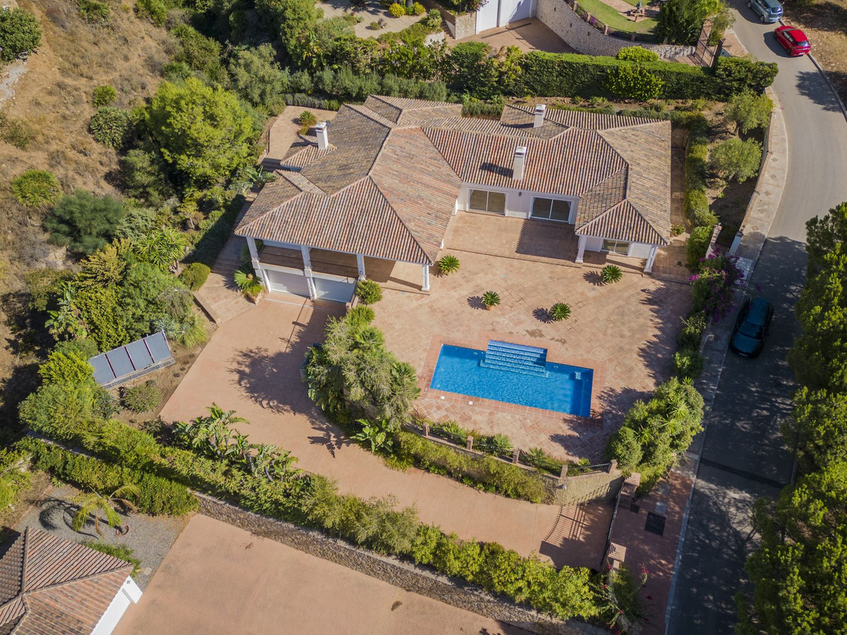 Villa Detached in Valtocado, Costa del Sol
