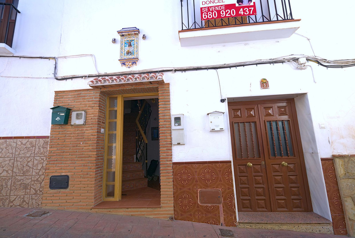 Periana, Costa del Sol East, Málaga, Espanja - Rivitalo - Rivitalo