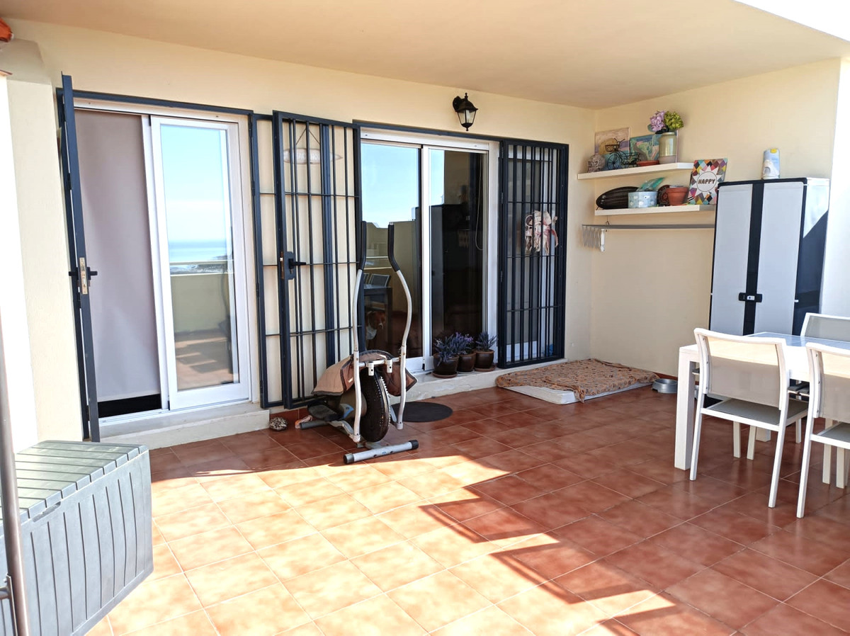 2 bedroom Apartment For Sale in Calahonda, Málaga - thumb 3
