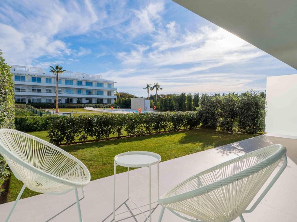 Ground Floor Apartment, Estepona, Costa del Sol.
3 Bedrooms, 2 Bathrooms, Built 106 m², Terrace 21 m, Spain