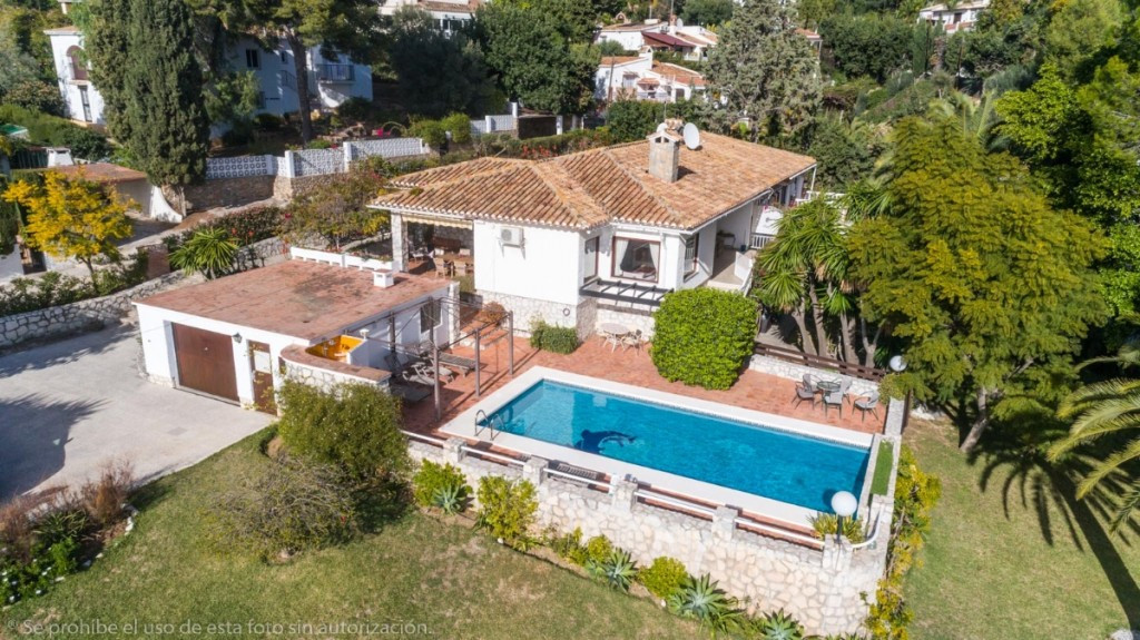 Villa, Detached  for sale    in Mijas Costa