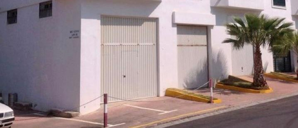 						Commercial  Commercial Premises
													for sale 
																			 in Mijas Golf
					