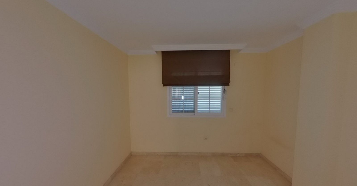 Appartement te koop in Río Real R4675552