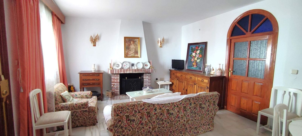 						Villa  Pareada
													en venta 
																			 en Gaucín
					