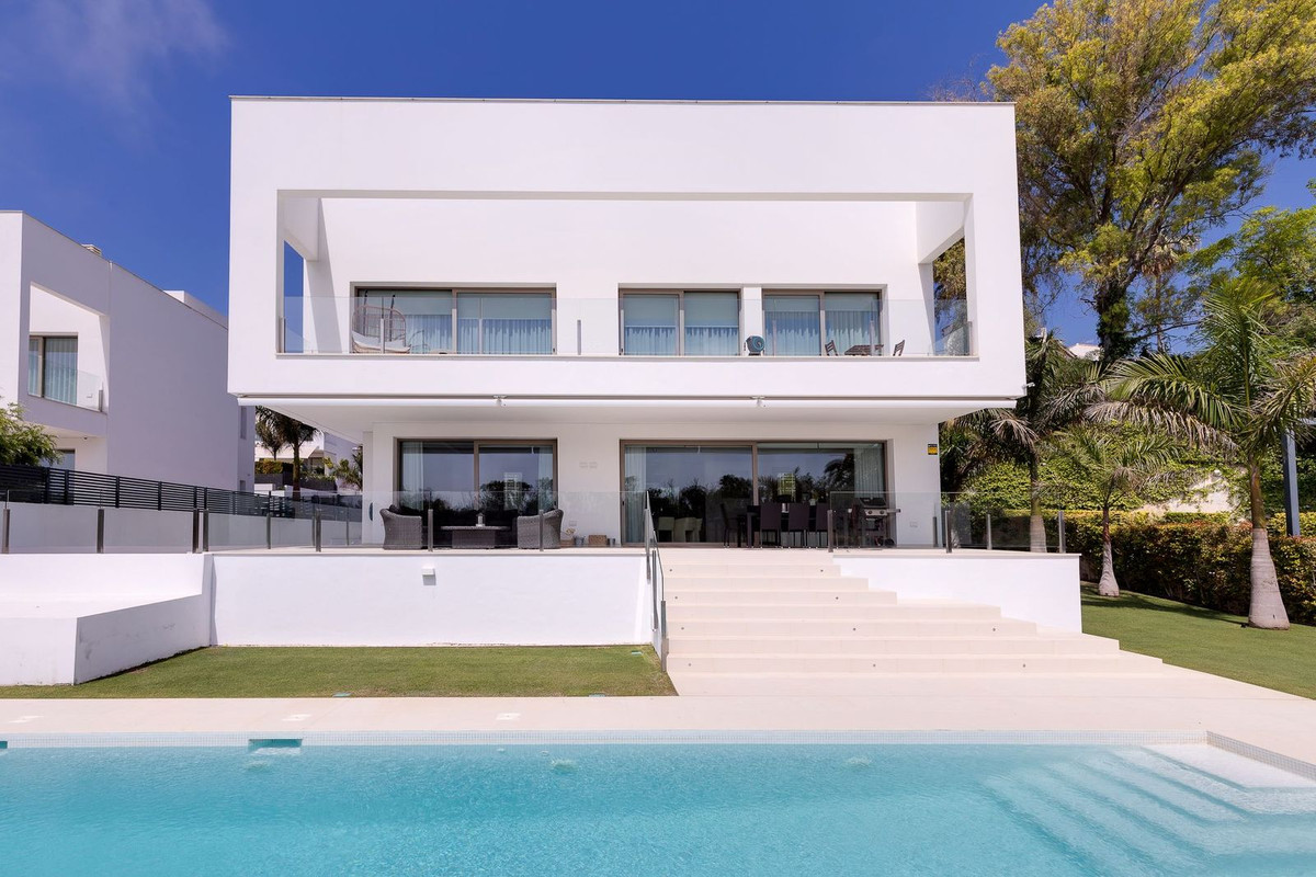 Villa in Guadalmina Baja, Costa del Sol, Málaga on Costa del Sol For Sale