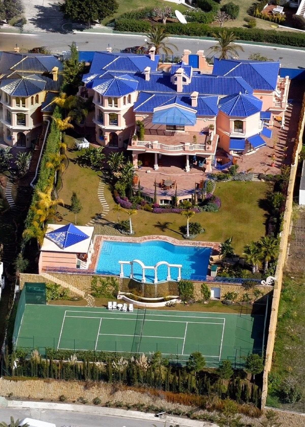 Villa zu verkaufen in Nueva Andalucía R3990823
