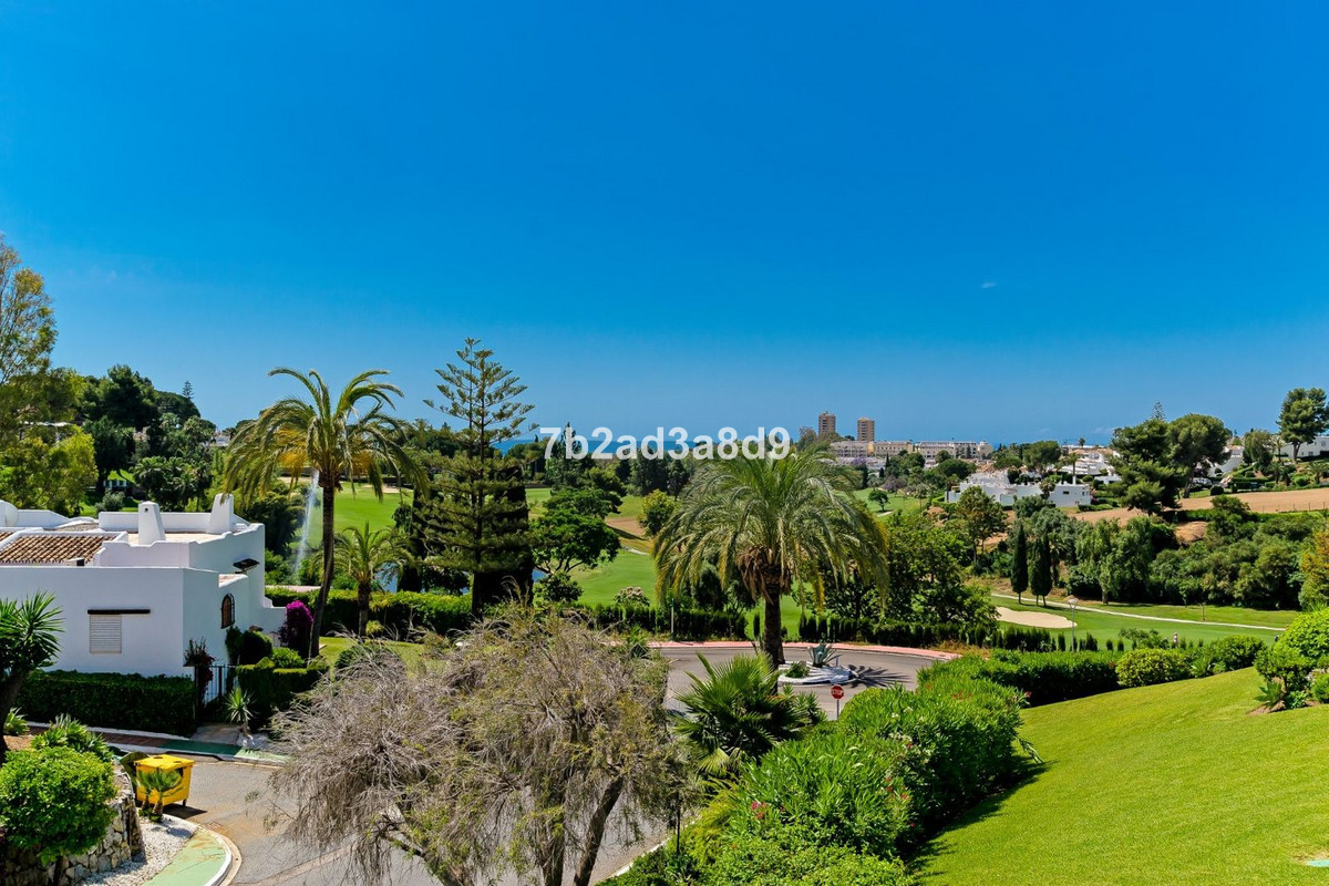 4 Bedroom Townhouse For Sale, Nueva Andalucía