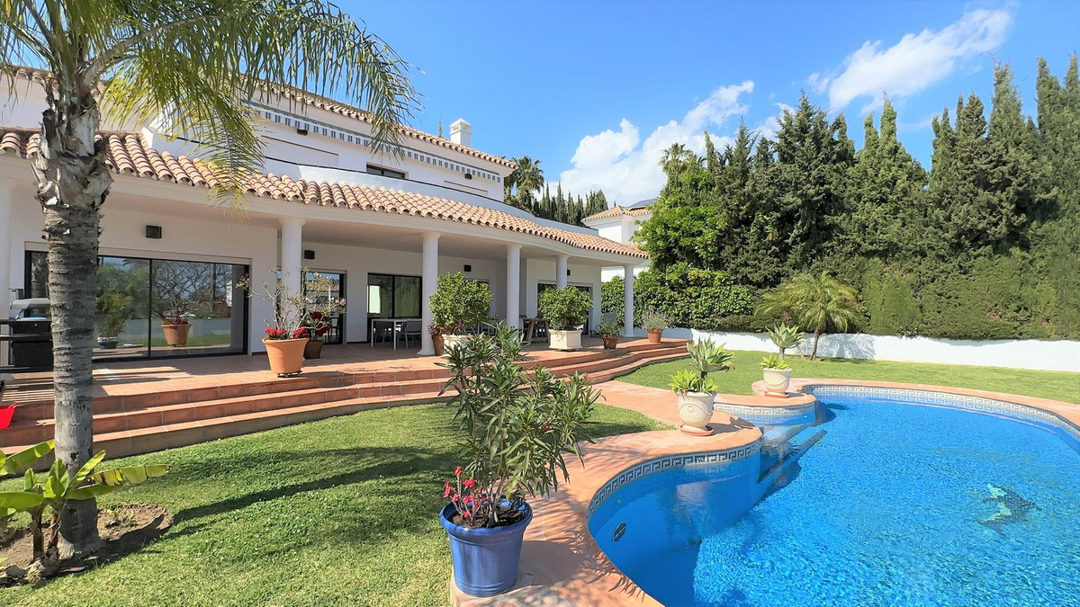 Villa te koop in Mijas Costa R4714303