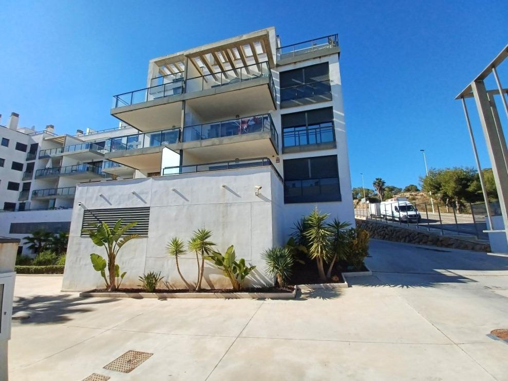 This stunning penthouse has all you could dream of for your home on the Costa Blanca. This very larg, Spain