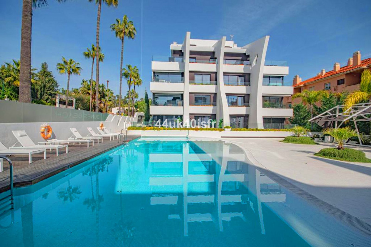 						Apartment  Ground Floor
													for sale 
																			 in Marbella
					