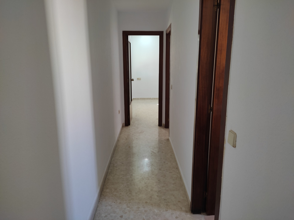 Apartment Middle Floor in El Coto, Costa del Sol
