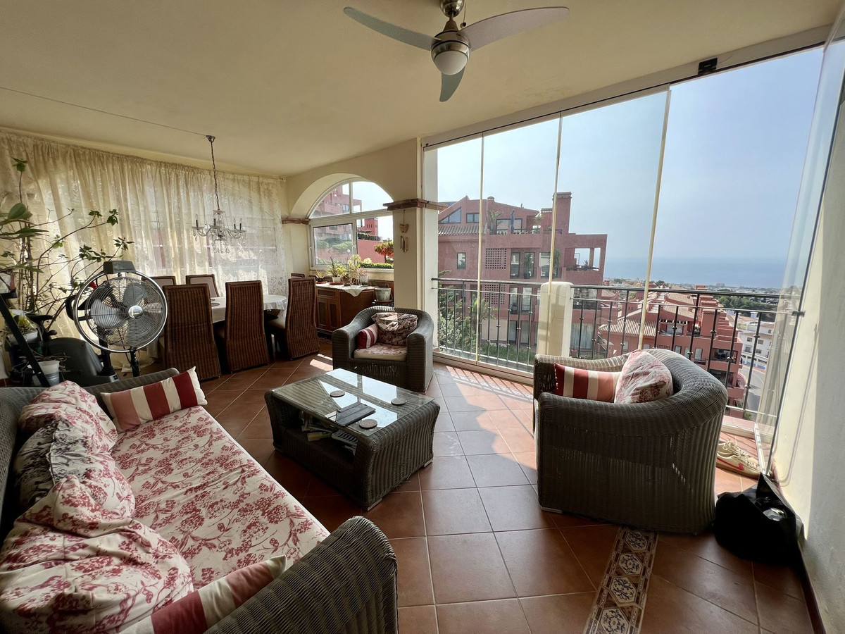 Middle Floor Apartment for sale in Calahonda, Costa del Sol