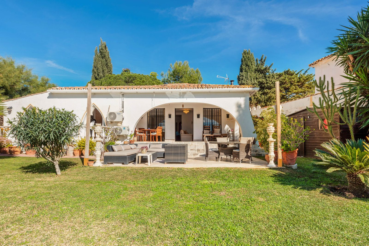 4 Bedroom Detached Villa For Sale Marbella, Costa del Sol - HP4618849