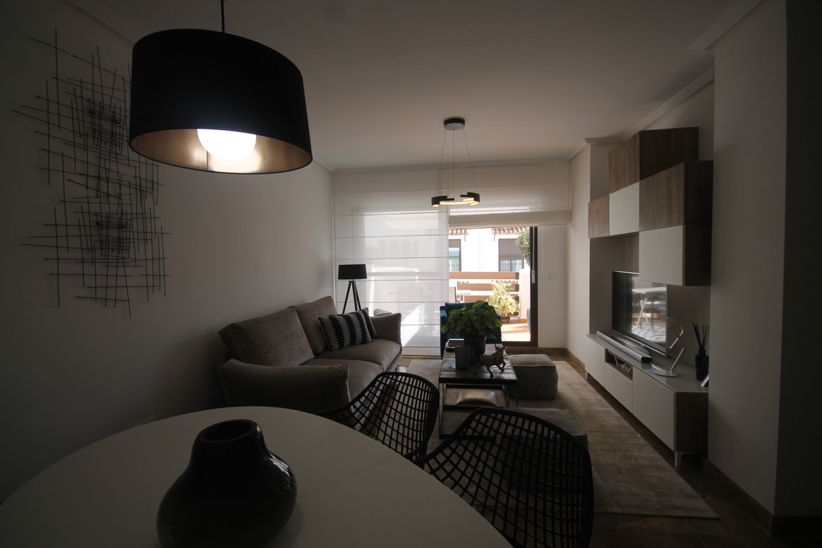 Appartement te koop in Estepona R3954877