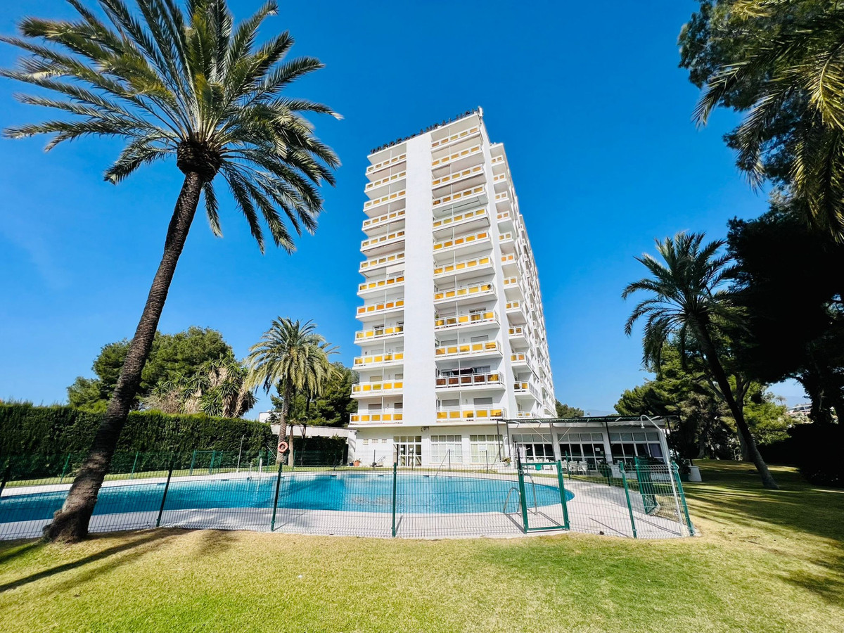 1 bed Apartment for sale in Nueva Andalucía