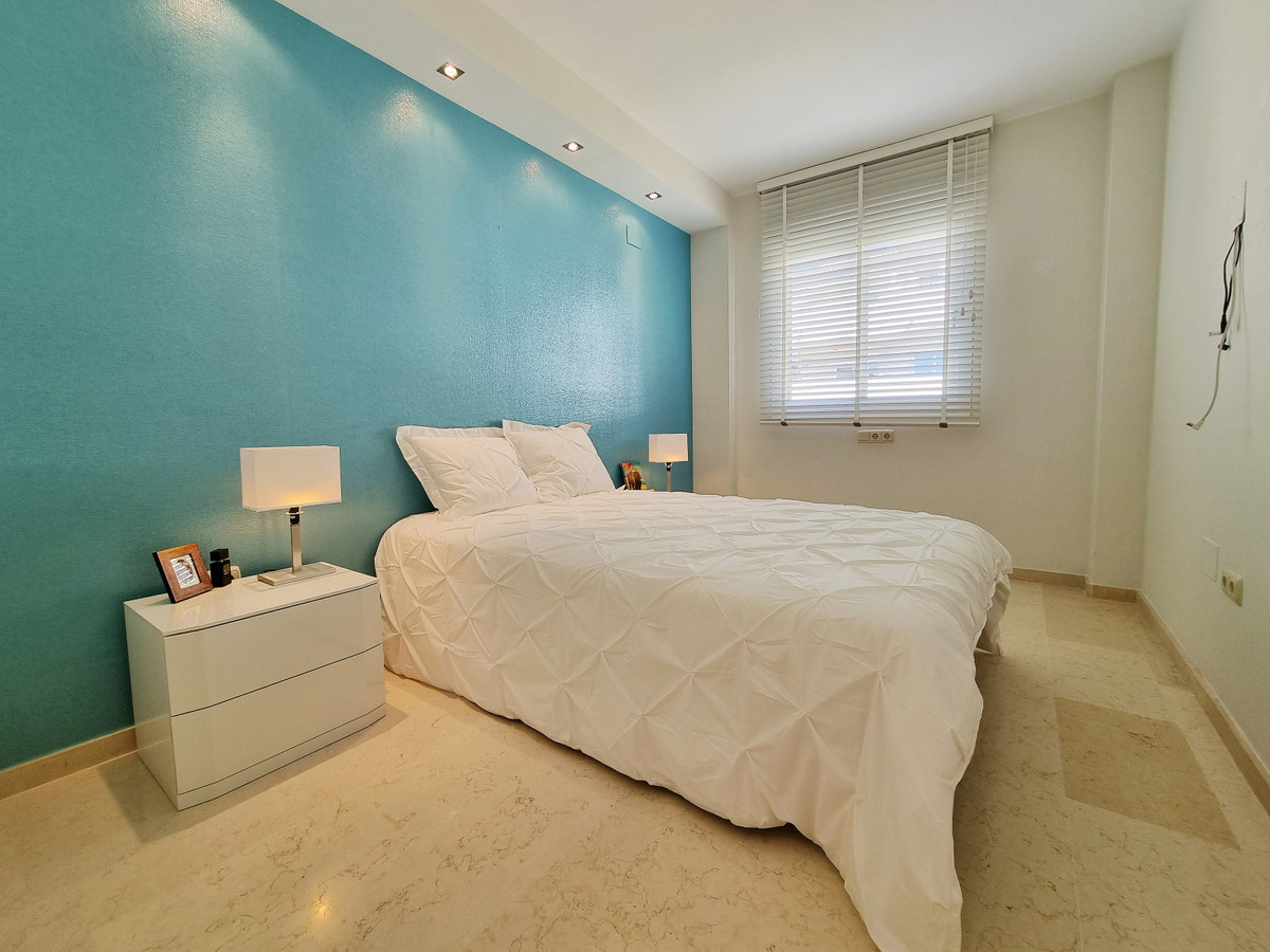 3 bedroom Apartment For Sale in Elviria, Málaga - thumb 18