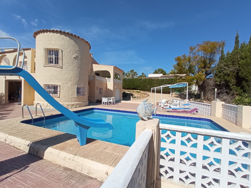 PB Property are delighted to present this spacious detached villa, located in Alfaz del Pi, near to , Spain