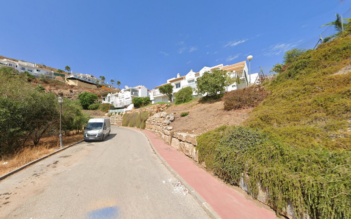Villa te koop in Riviera del Sol R4694011