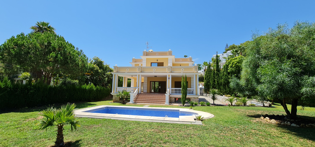  Villa, Detached  for sale    in Las Chapas