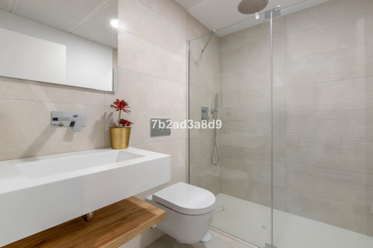 4 bedroom Apartment For Sale in La Quinta, Málaga - thumb 18