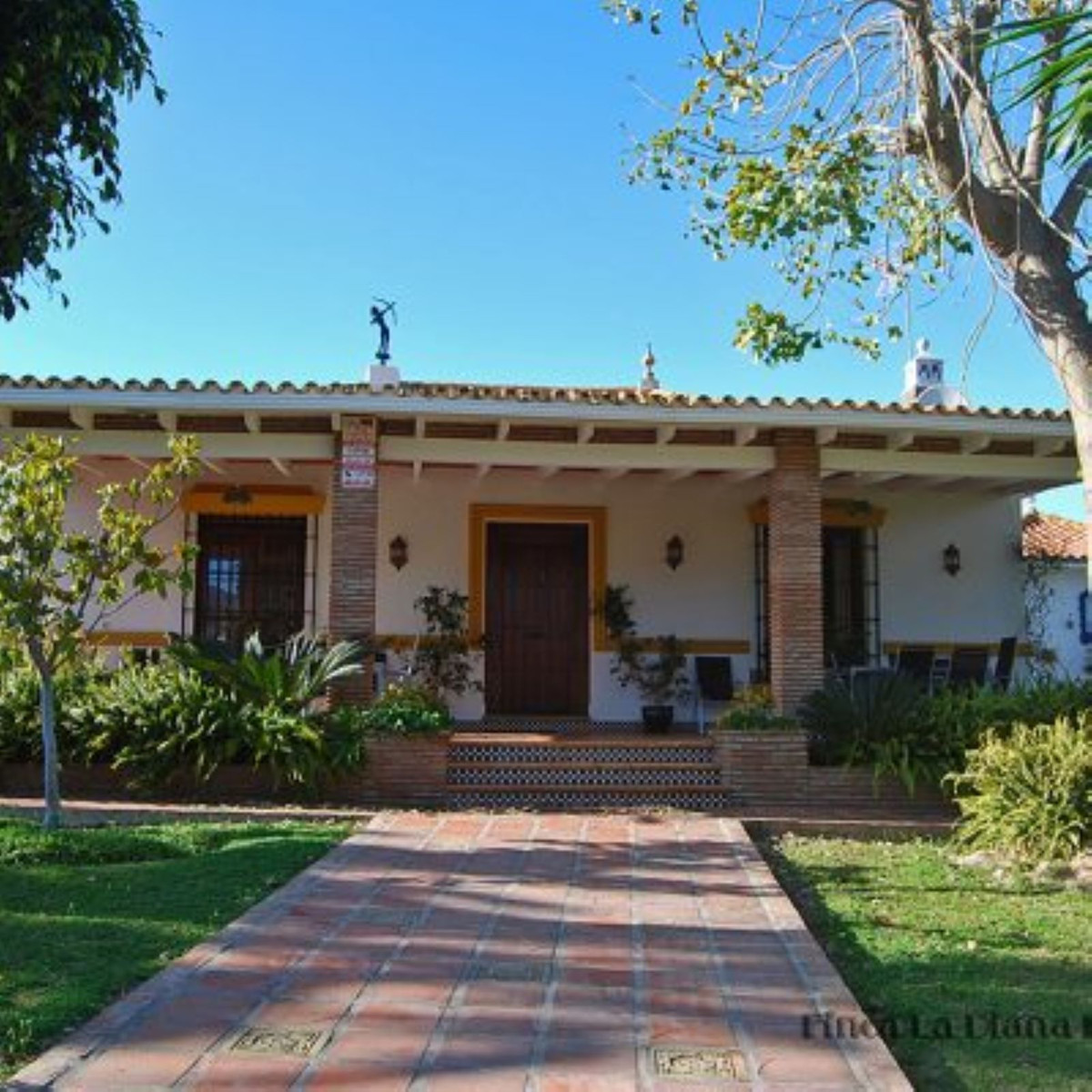 4 Bedroom Detached Villa For Sale Alhaurín de la Torre, Costa del Sol - HP3858085
