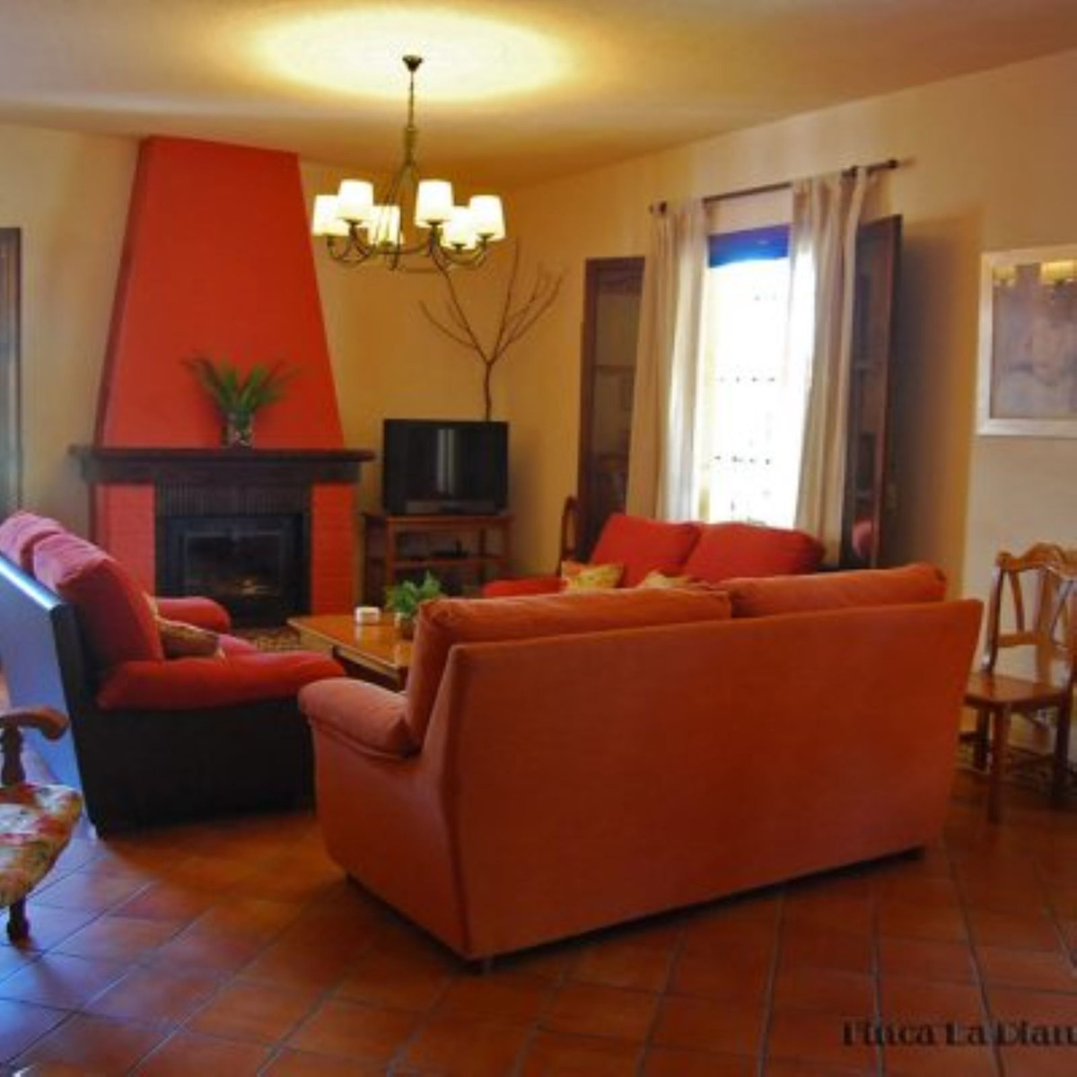 Villa te koop in Alhaurín de la Torre R3858085