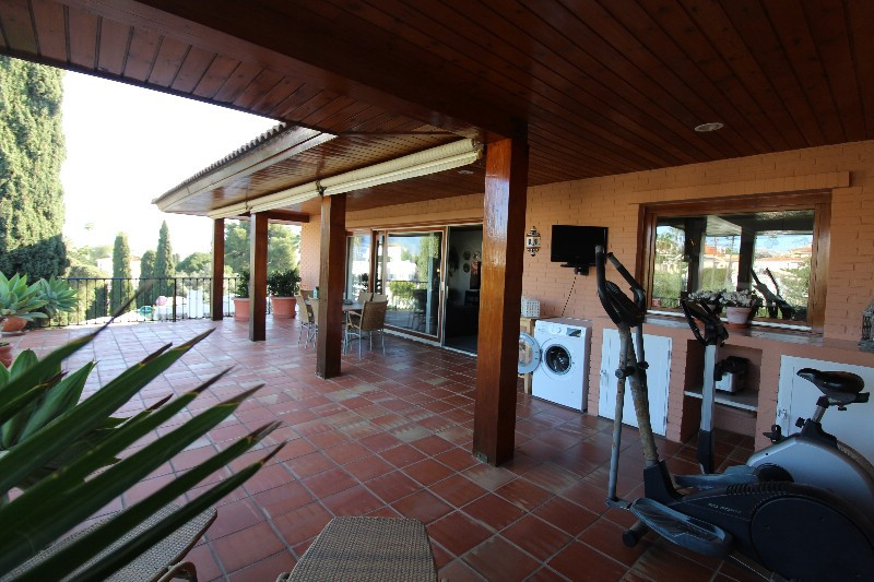 5 bedroom Villa For Sale in Cerros del Aguila, Málaga - thumb 7