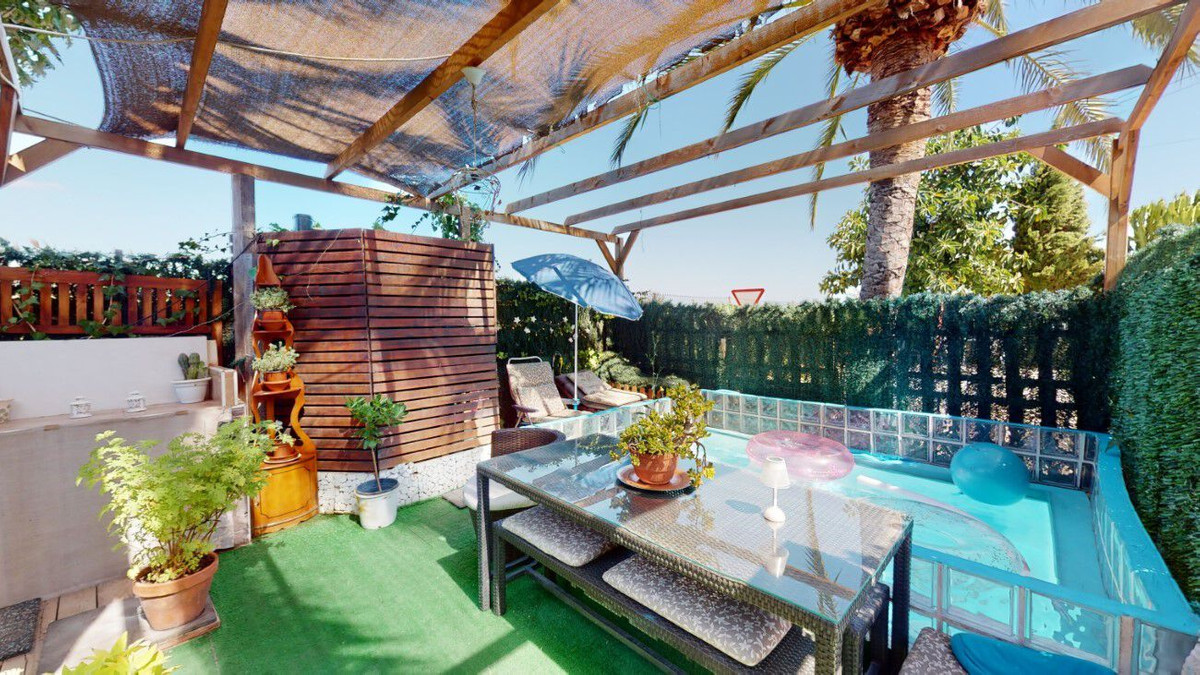 Modern 3 bedroom, two level townhouse with a bonus outdoor space in Santa Pola, South of Alicante. 
, Spain