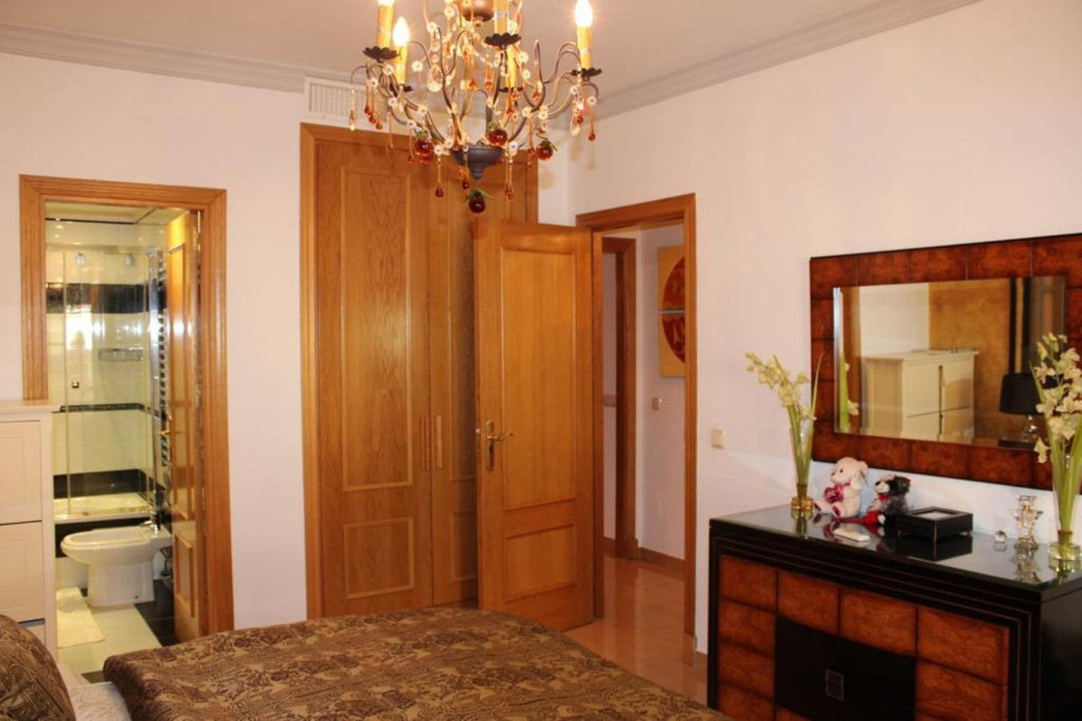 Appartement te koop in San Pedro de Alcántara R4297612