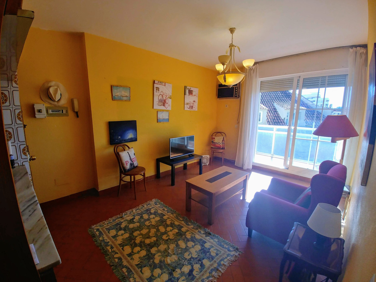 1 Bedroom Top Floor Apartment For Sale Fuengirola, Costa del Sol - HP3601007