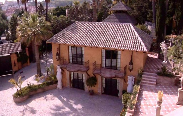 7 Schlafzimmer Freistehende Villa Zu Verkaufen Nueva Andalucía