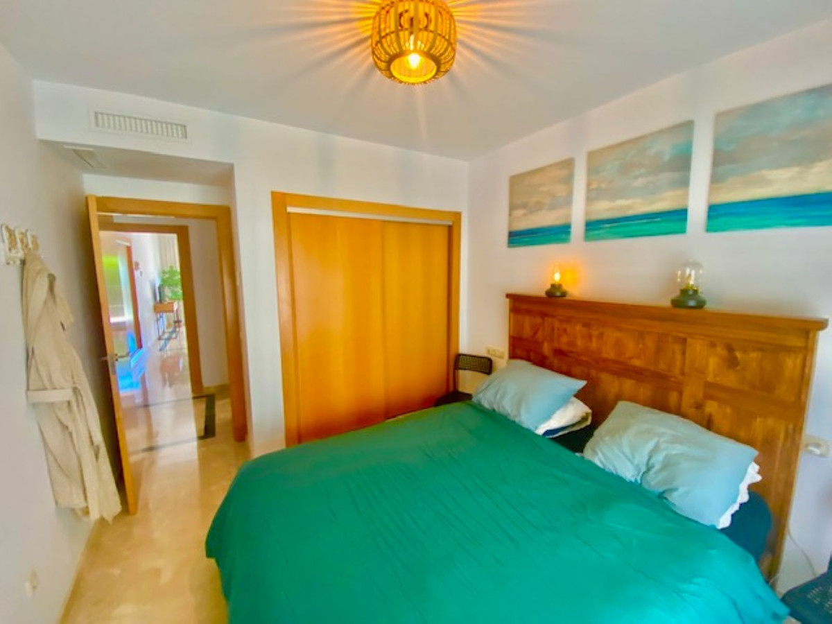 Apartamento con 2 Dormitorios en Venta Casares Playa
