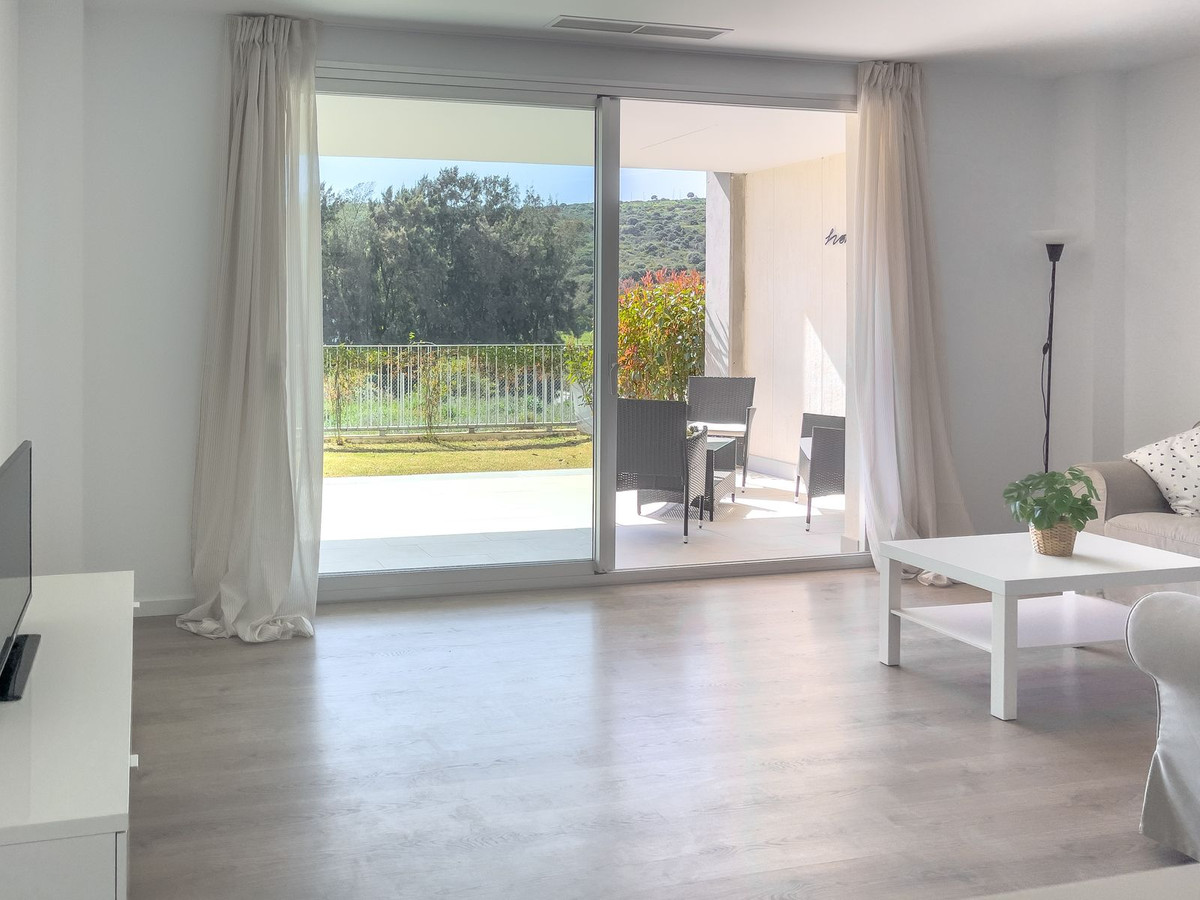 Apartamento Planta Baja en venta en Valle Romano, Estepona