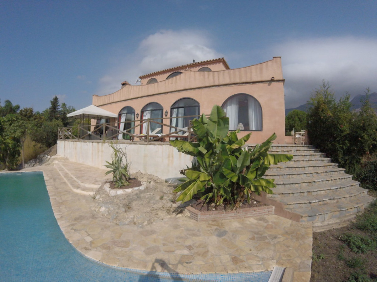 Villa Detached in Benalmadena Pueblo, Costa del Sol
