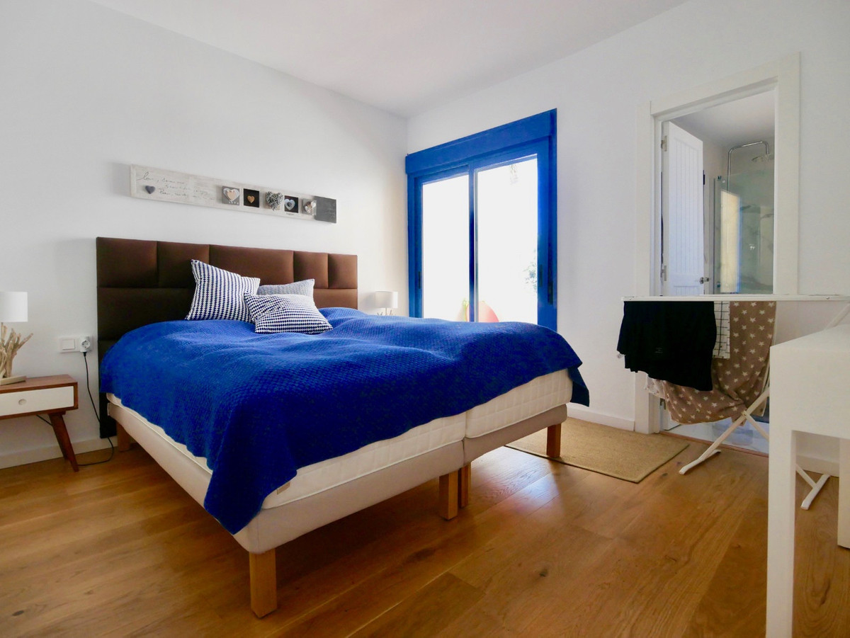 4 bedroom Apartment For Sale in Puerto de Cabopino, Málaga - thumb 10