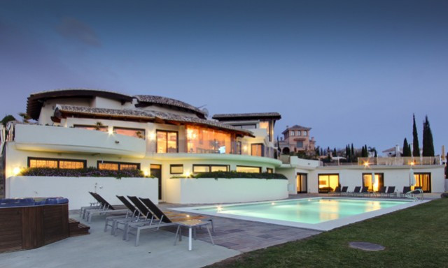 						Villa  Detached
																					for rent
																			 in Estepona
					