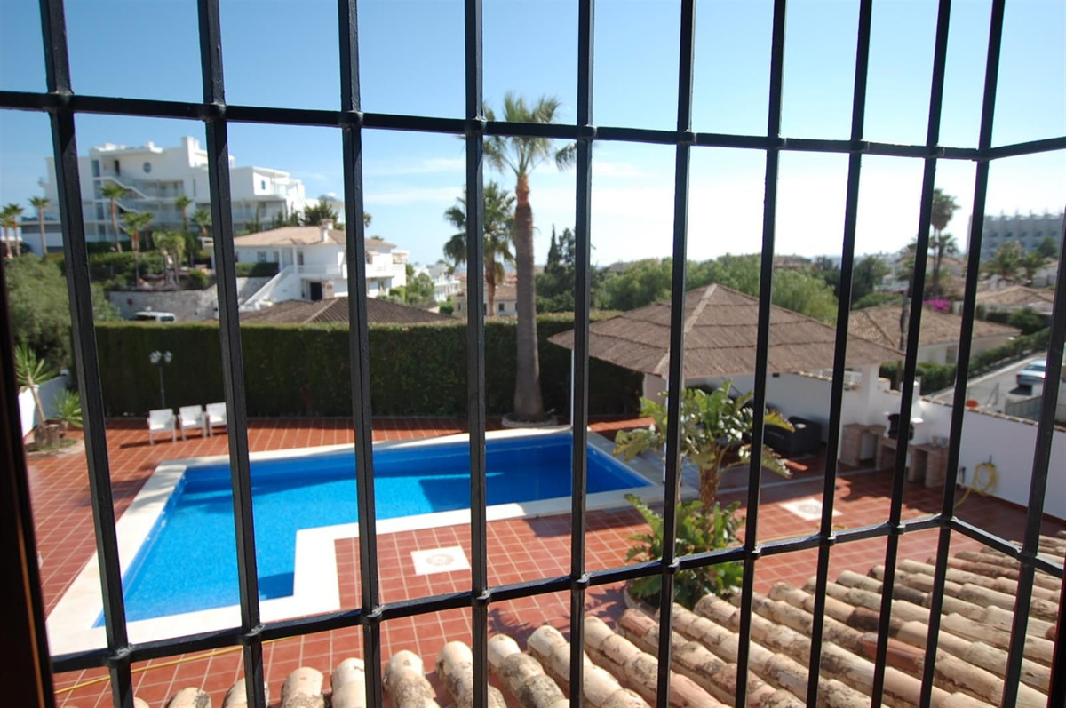 5 bedroom Villa For Sale in La Capellania, Málaga - thumb 45