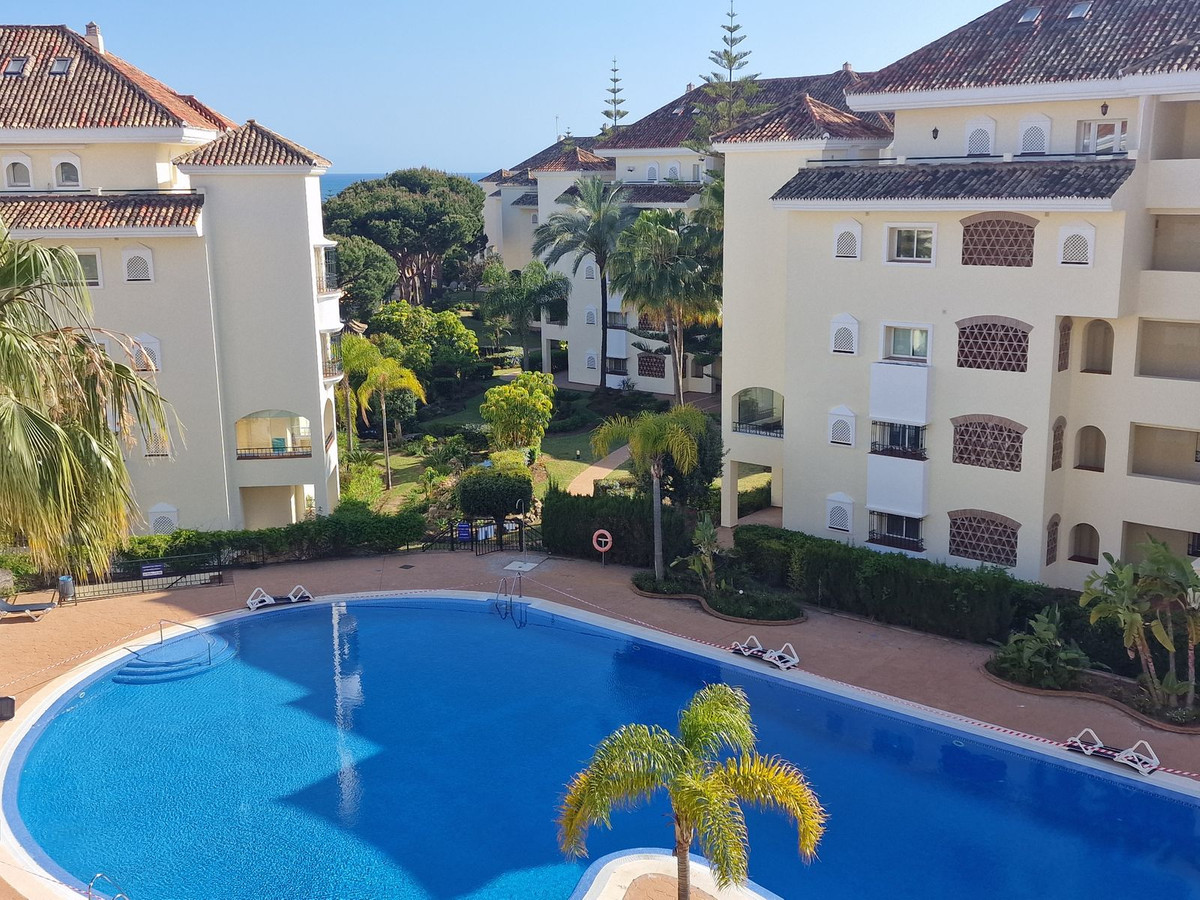 Apartment in Elviria Resale Costa Del Sol