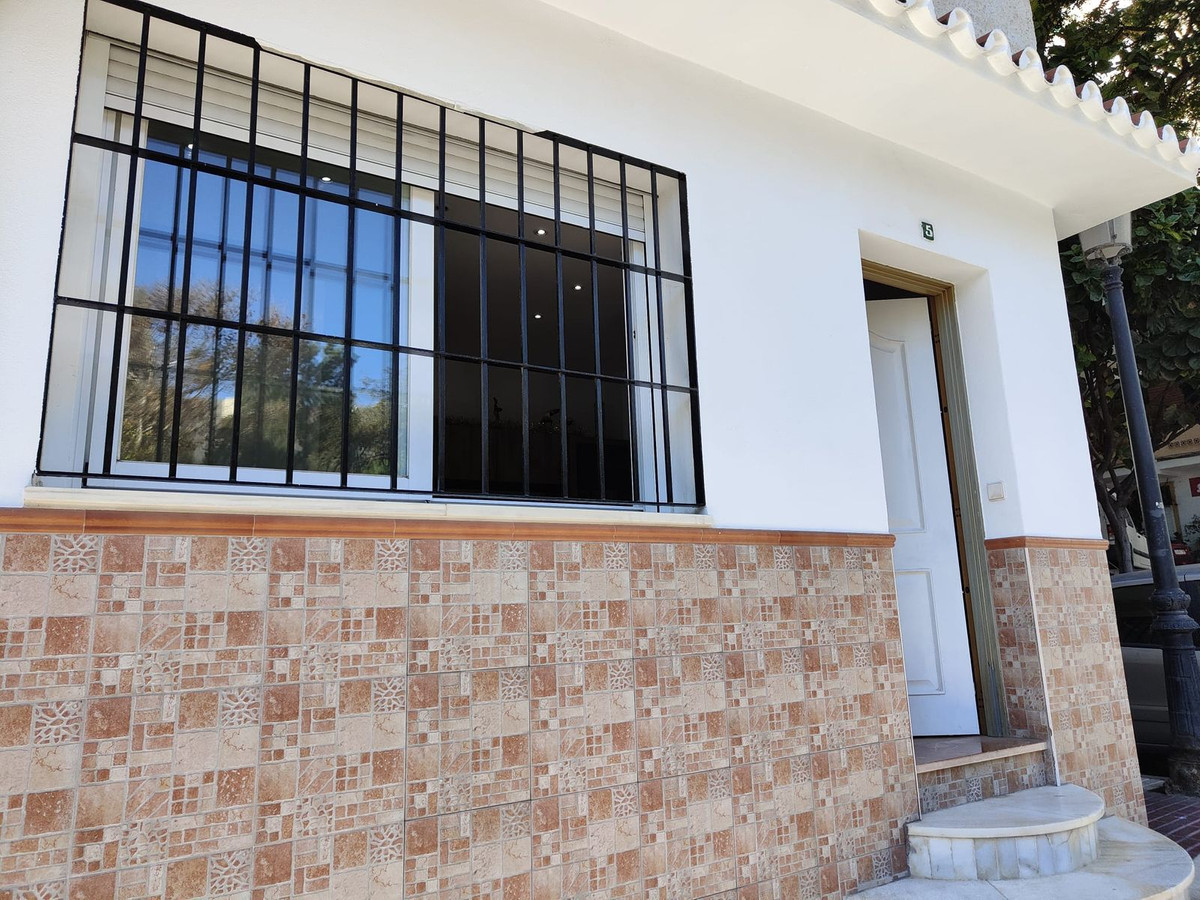 1 Dormitorios Apartamento Planta Baja  En Venta Marbella, Costa del Sol - HP4198078