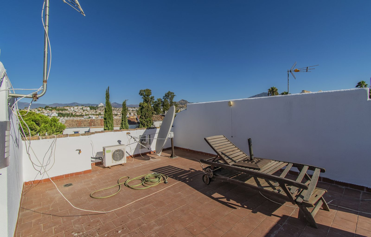 Townhouse for sale in Atalaya, Costa del Sol
