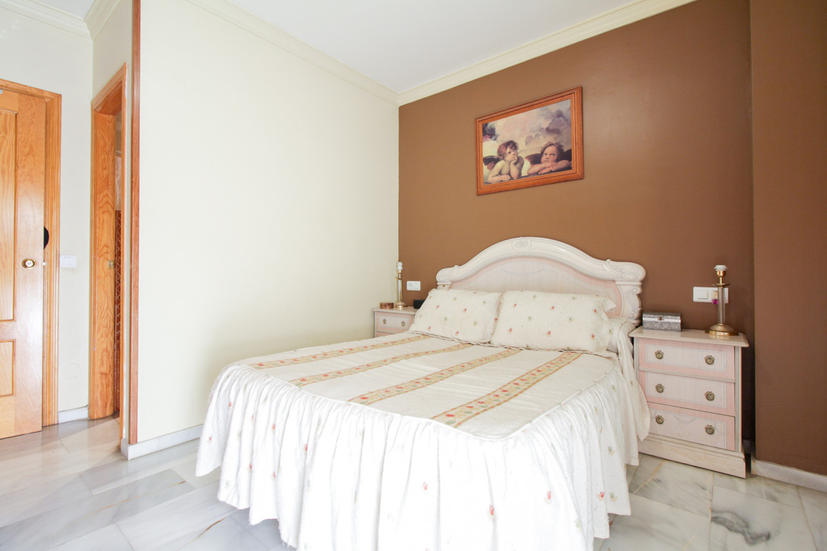 3 Dormitorio Planta Baja Apartamento En Venta Estepona