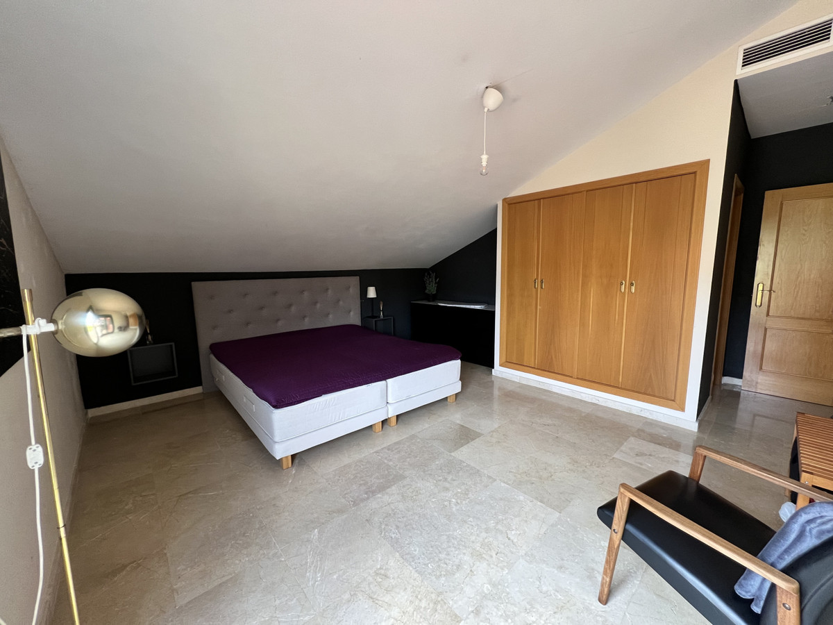 4 Bedroom Apartment for sale Fuengirola