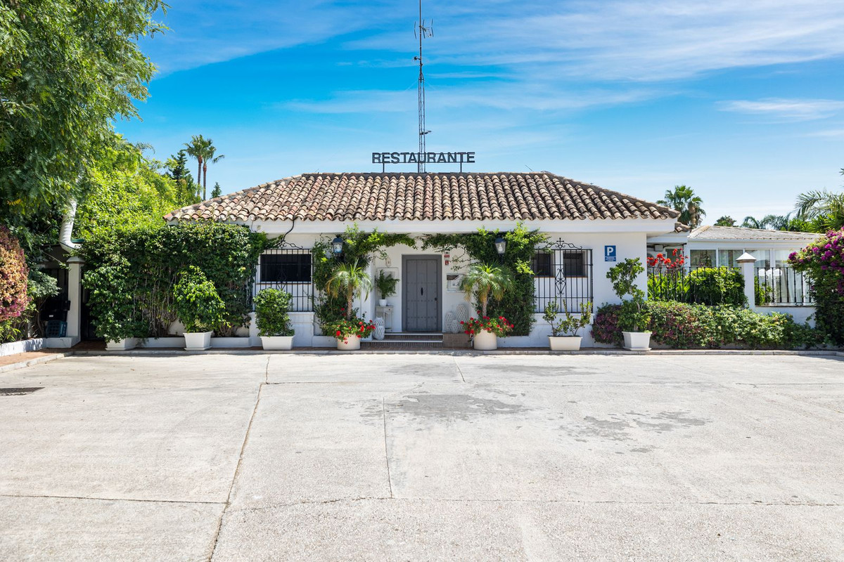 Villa con 3 Dormitorios en Venta Guadalmina Baja