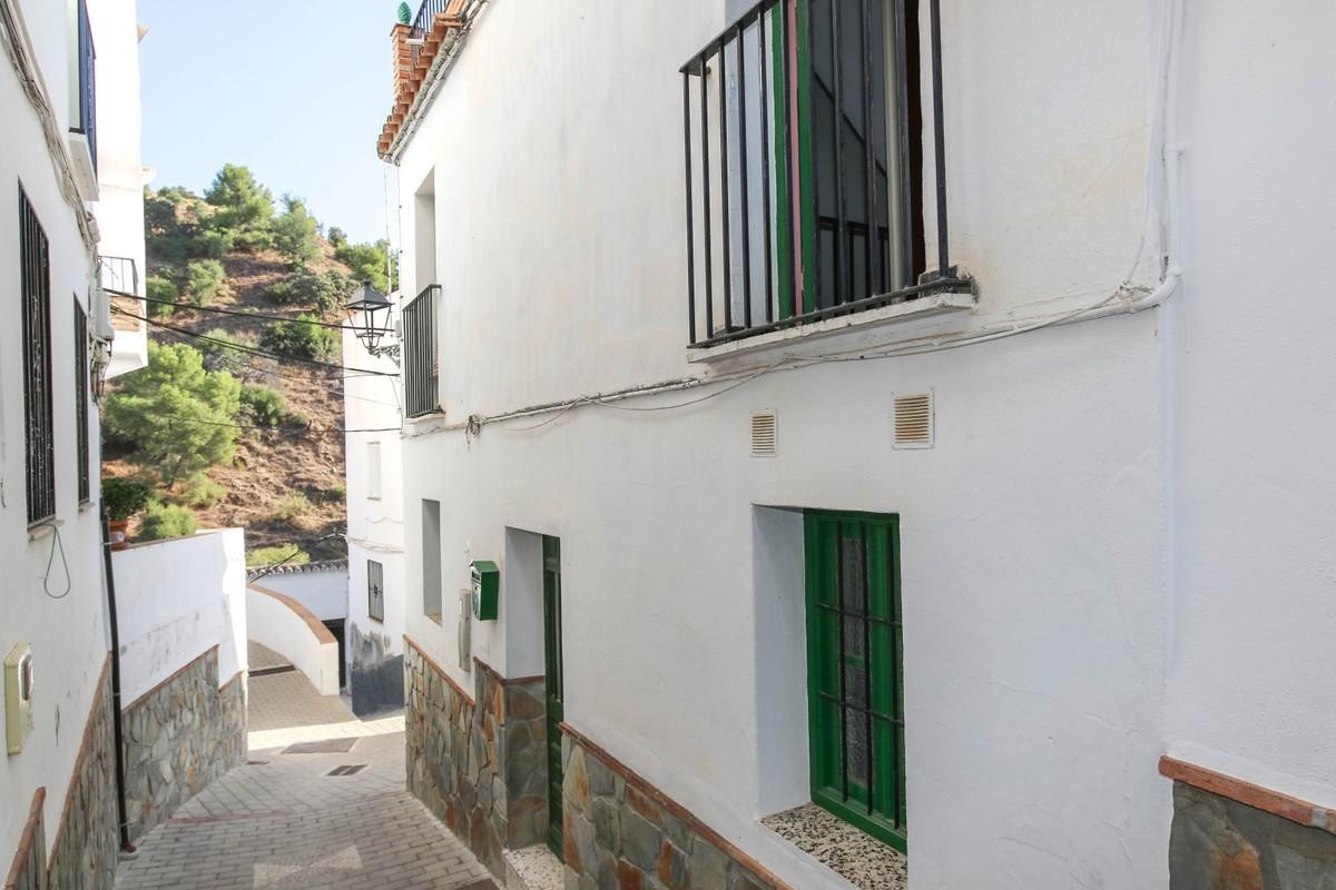 						Townhouse  Terraced
													for sale 
																			 in Tolox
					