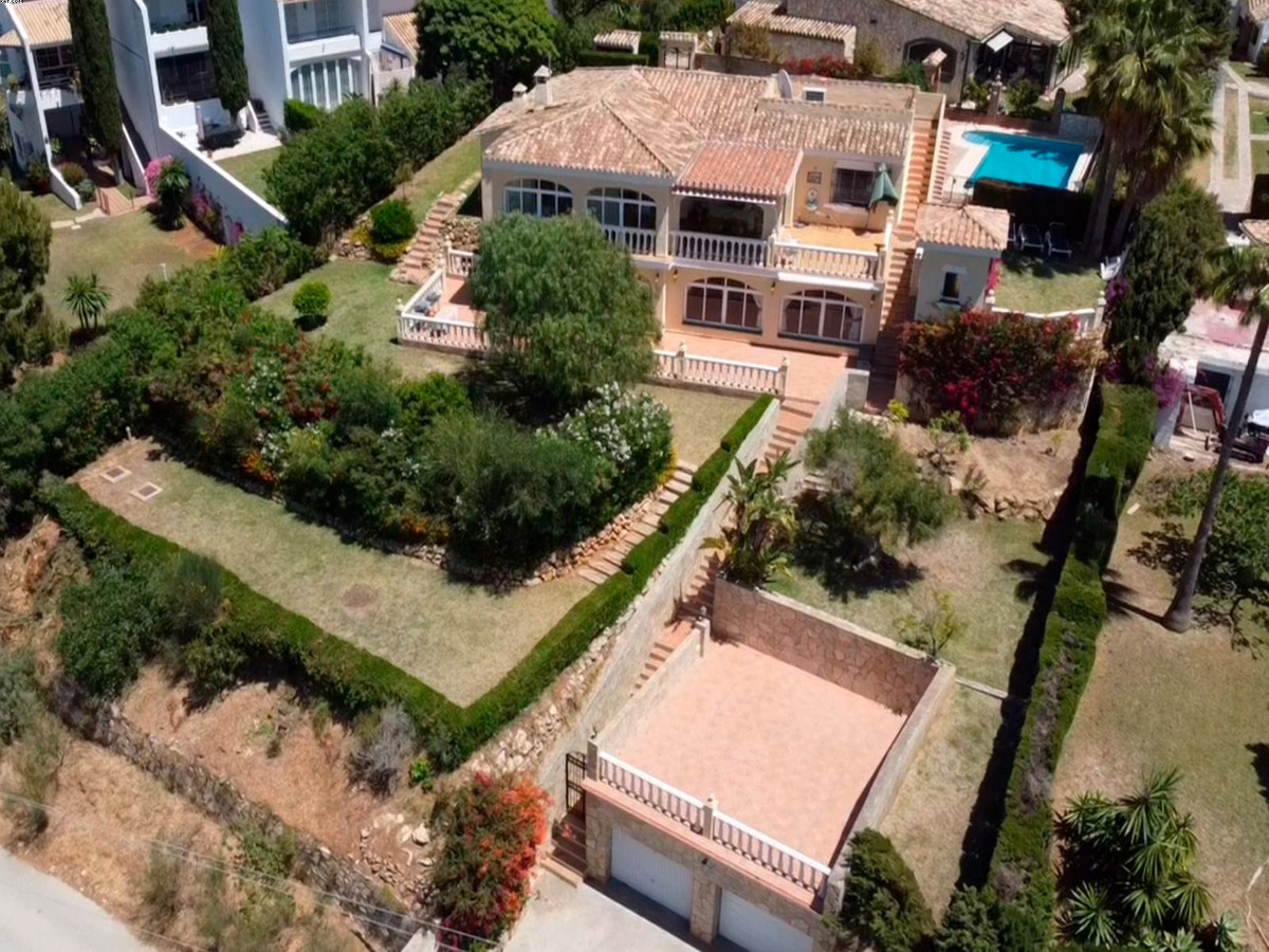 						Villa  Detached
													for sale 
																			 in Calahonda
					