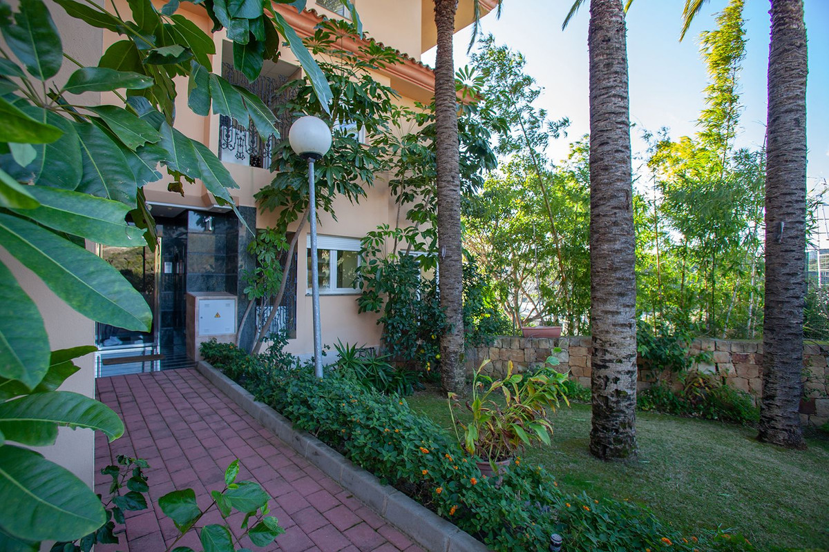 Appartement te koop in Nueva Andalucía R4576816