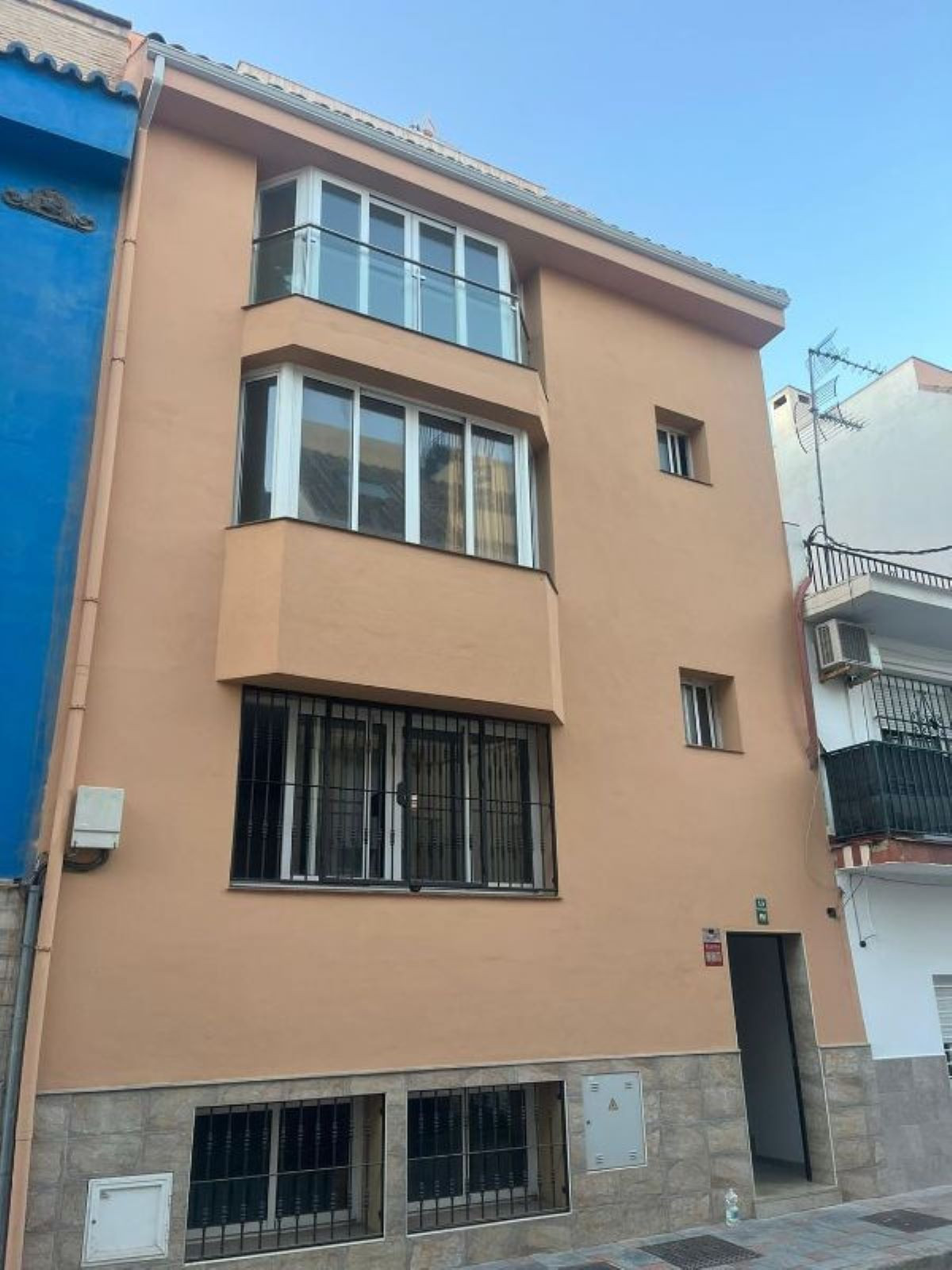 						Commercial  Other
													for sale 
																			 in Fuengirola
					