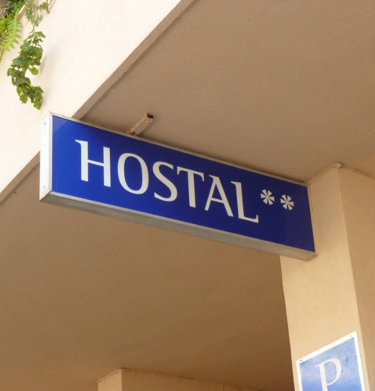 Hostal for Sale in Fuengirola.

Located in a very central position, close to the beach, town centre , Spain
