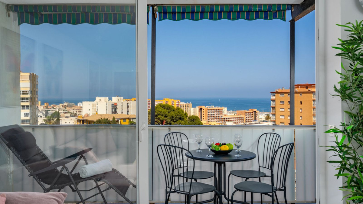2 Bedroom Top Floor Apartment For Sale Benalmadena Costa, Costa del Sol - HP4331536