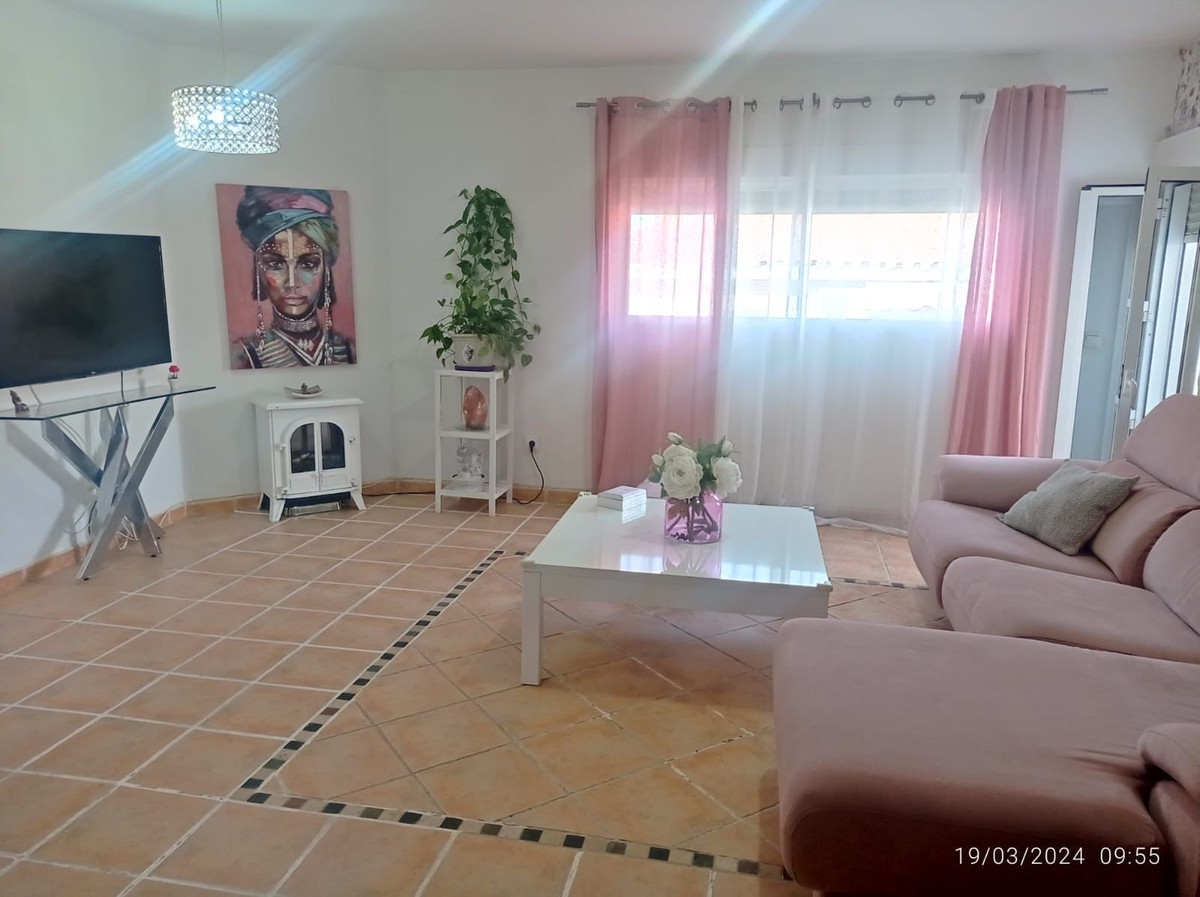 Apartamento Planta Media en venta en Estepona, Costa del Sol